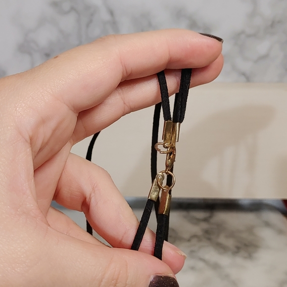 🎁 Free With Purchase - Picture 3 of 4